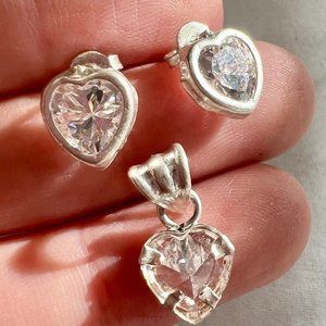 White Clear Cubic Zirconia Heart Silver Tone Pendant Earrings Jewelry Set